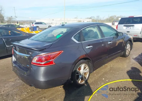 2013 Nissan Altima 2.5 Sv from USA, damaged, VIN 1N4AL3AP4DN477490